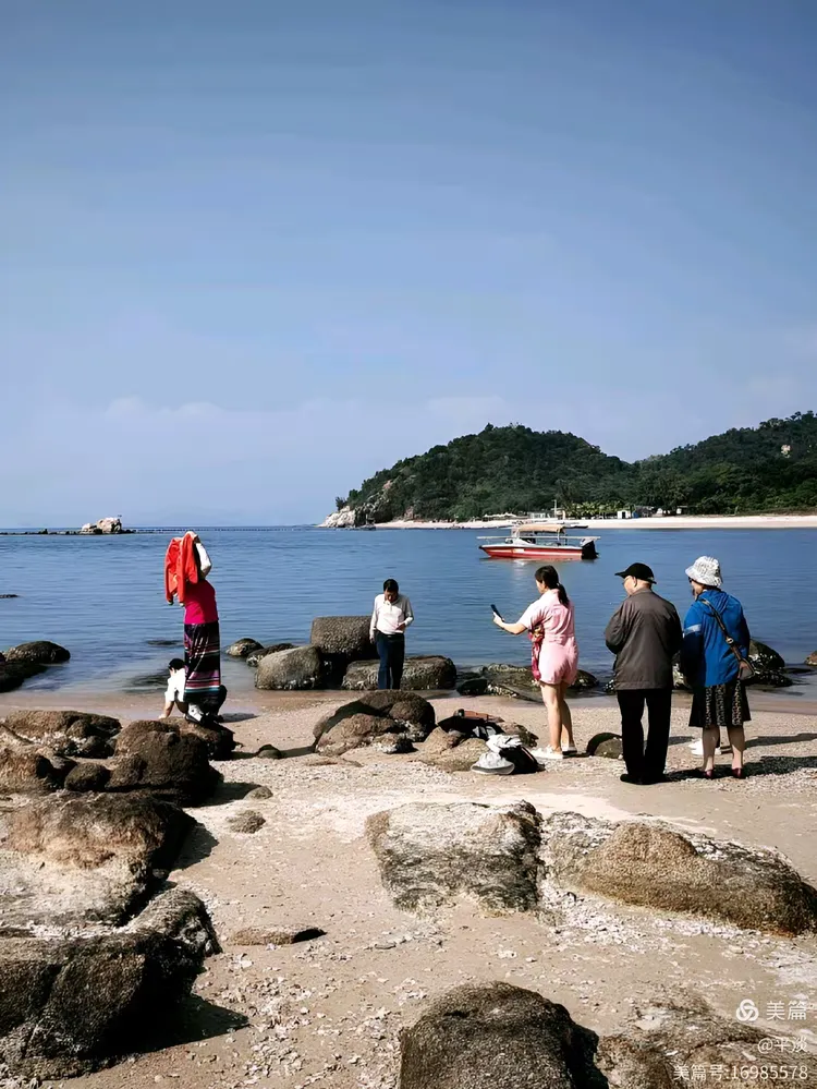 广东惠州巽寮湾美人鱼岛.可从码头坐船到美人鱼岛